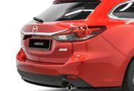 3 ZADNÝ SPOJLER Zadný spojler športovo a vkusne zdôrazní zadnú časť vášho vozidla Mazda6.