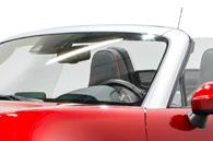 5 ZADNÝ SPOJLER Dajte vášmu vozidlu Mazda MX-5 nezameniteľný vzhľad a zvýraznite jeho športového ducha. Lakovaný vo farbe čierna Piano.