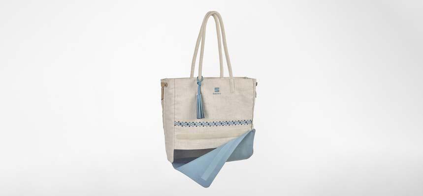 6H1084211A C HAS Funkčná plážová taška v tvare klasickej nákupnej tašky s dvoma uchami.