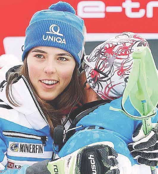 Avšak v tejto sezóne Svetového pohára v zjazdovom lyžovaní sa v najtočivejšej disciplíne 23-ročná Liptáčka stále pozerá na chrbát Američanky Mikaely Shiffrinovej.