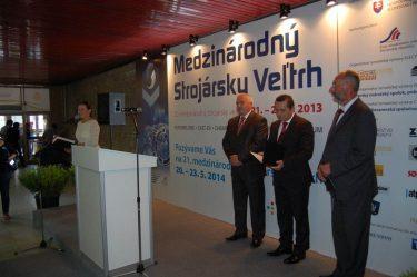 Táto možnos sa naskytla fakulte vïaka spolupráci so spoloènos ou Prvá zváraèská, a.s. Bratislava.