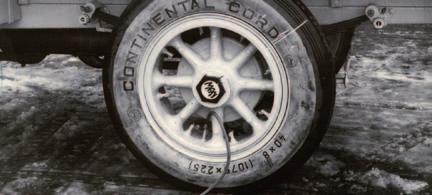 Už v roku 1937 sme vytvorili našu prvú zimnú nákladnú pneumatiku.