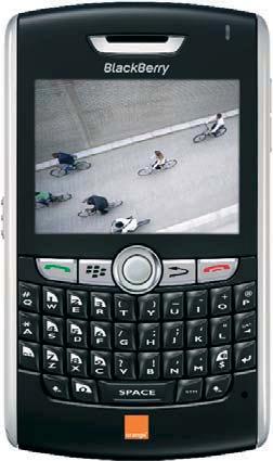 * BlackBerry 8820 smartphone 1 Sk**: najnovší BlackBerry komunikátor s elegantným dizajnom a praktickým ovládaním Wi-Fi modul na pripojenie cez bezdrôtové siete vstavaný GPS prijímač s mapami celého