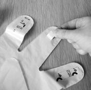 9.7 Výmena rukavíc Oblek môže byť vybavený systémom jedných rukavíc alebo dvojitých rukavíc, ktoré tvoria vnútorné rukavice