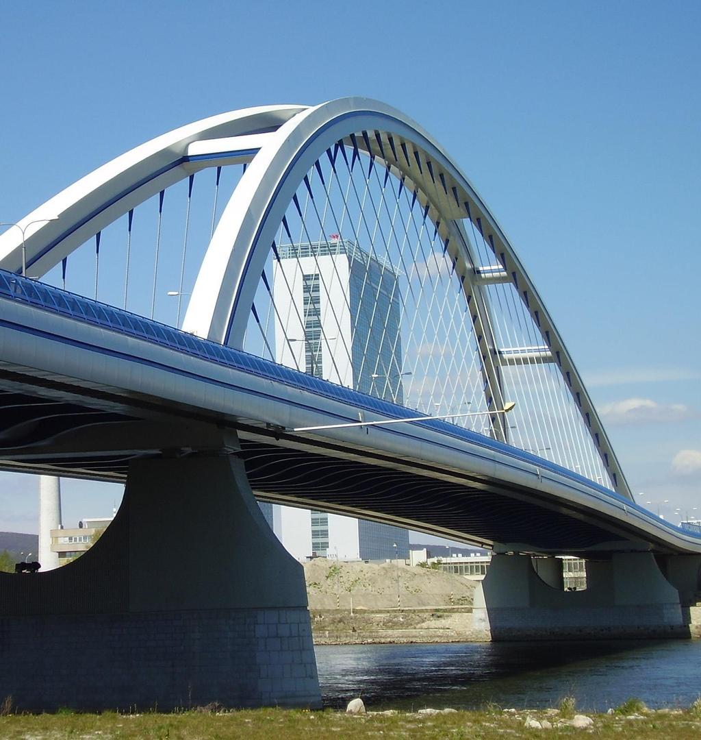 Fotografia: Architektúra mosta Apollo, Bratislava, Slovensko [<a